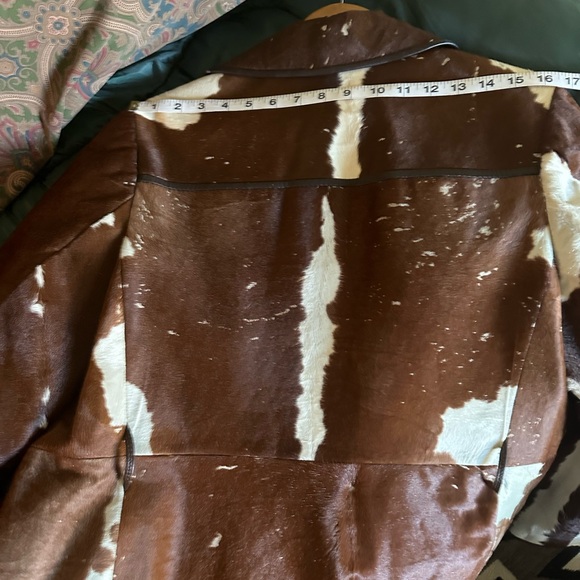 Rare 1970’s Vintage Danaya Cowhide Hair & Leather Jacket in a size 8 - Picture 8 of 13